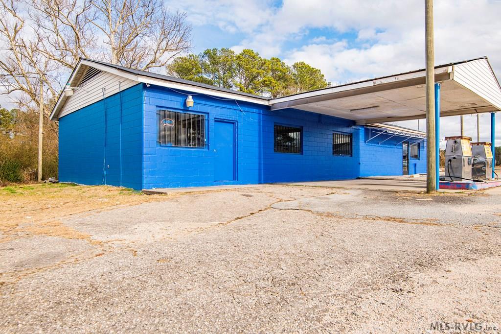 22091 Hwy 48 Property Photo 21