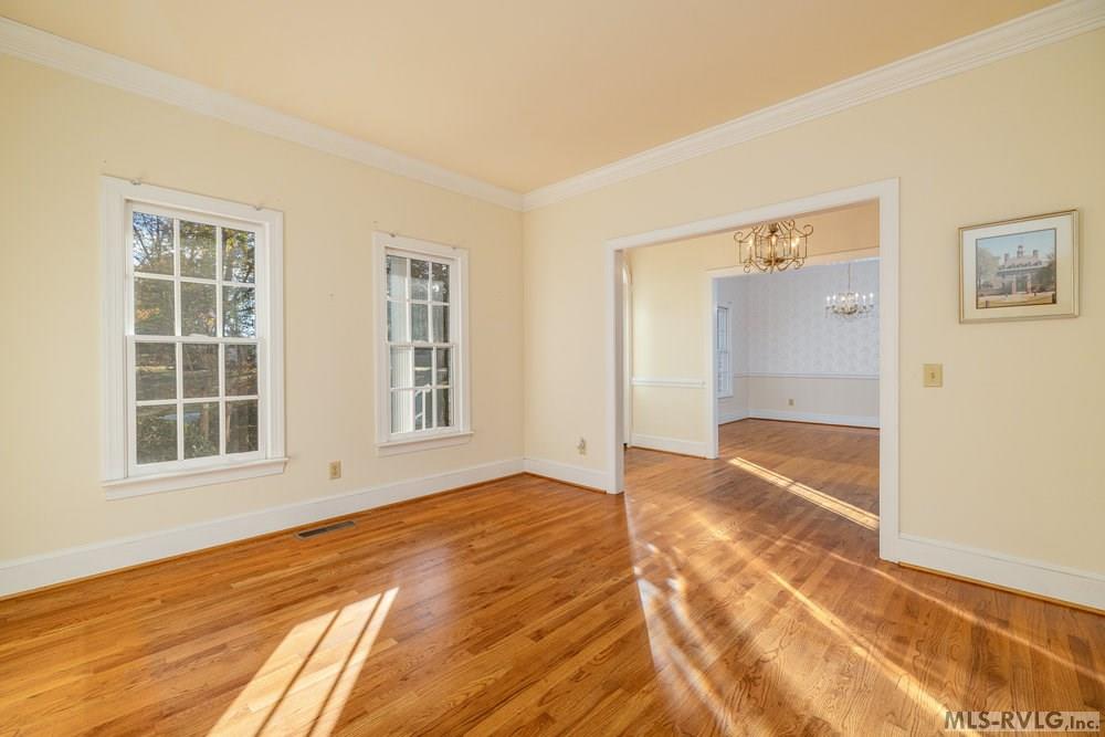 81 Moss Point Property Photo 10