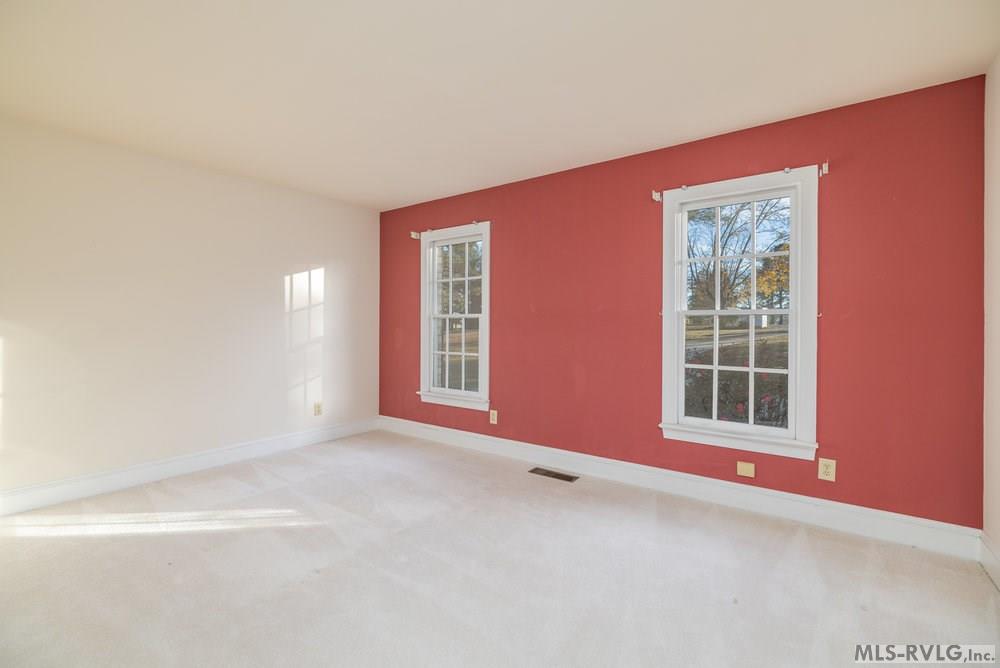 81 Moss Point Property Photo 36