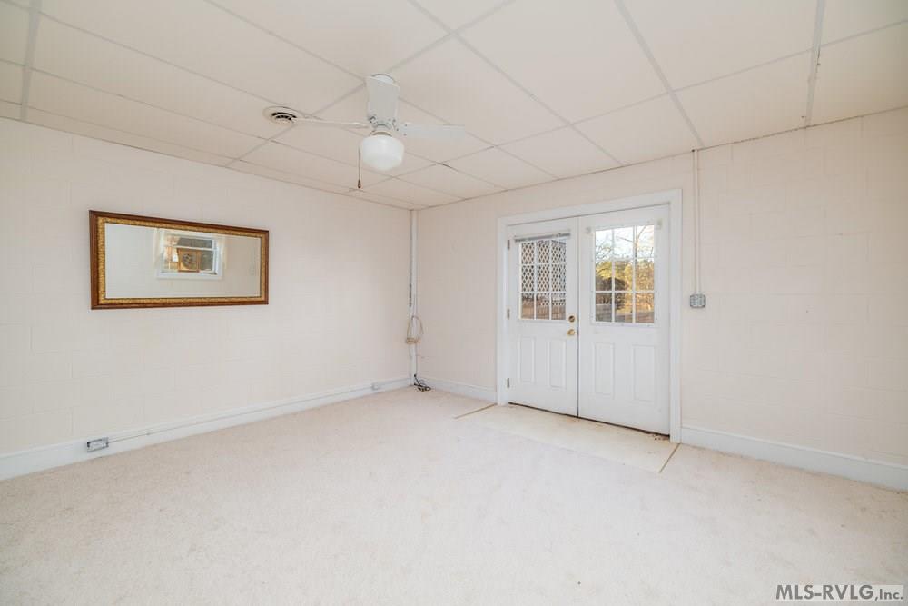 81 Moss Point Property Photo 39