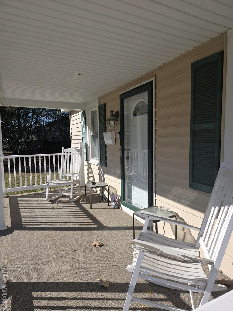 1313 Carolina Ave Property Photo 3