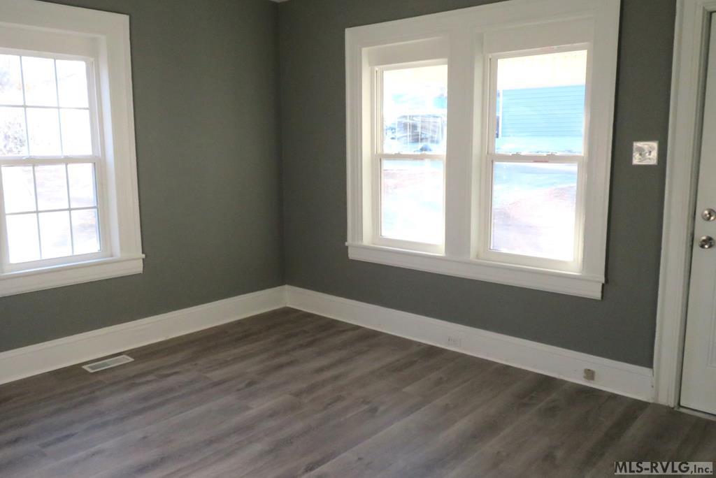 1008 Carolina Street Property Photo 8
