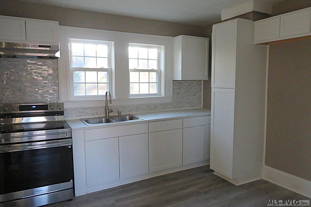 1008 Carolina Street Property Photo 11