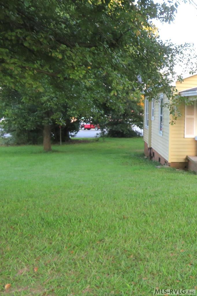 1008 Carolina Street Property Photo 28