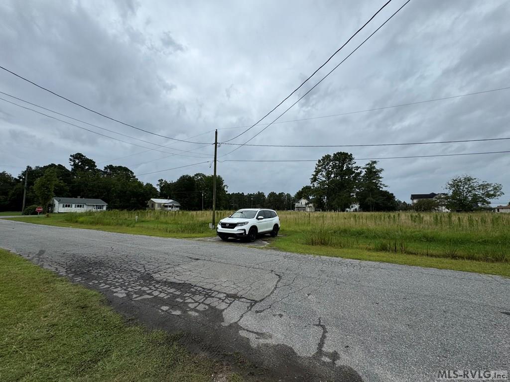 438 W Pungo Street Property Photo 8