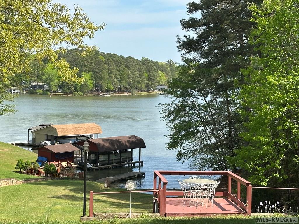 406 Wildwood Circle Property Photo 2