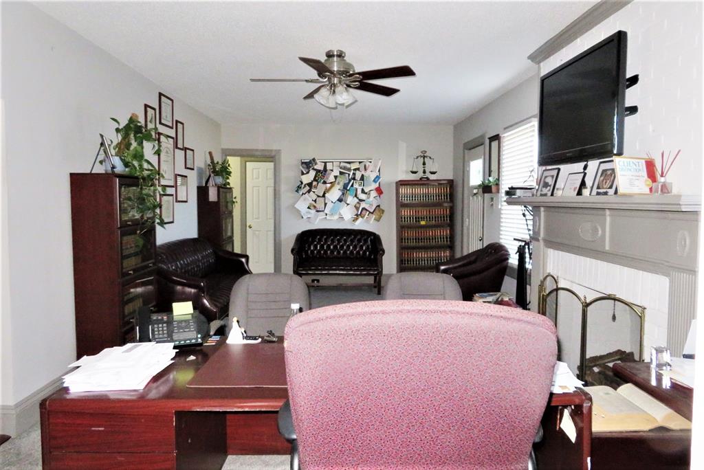 709 Julian R. Allsbrook Property Photo 11