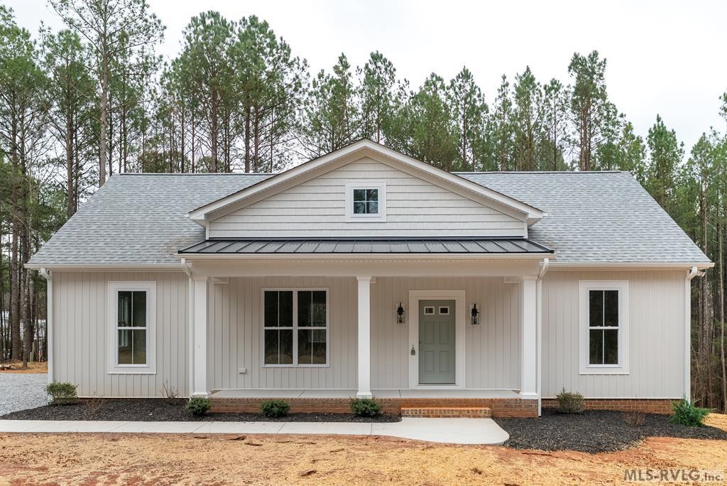 Ebony | Va Real Estate Listings Main Image