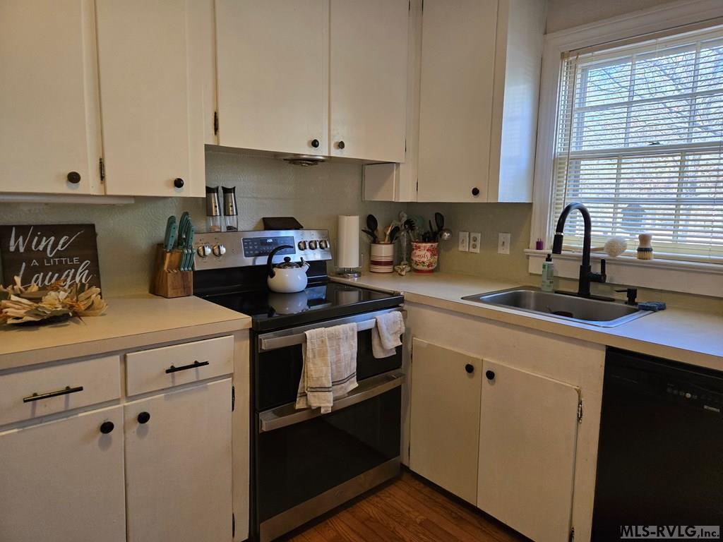 210 Gaines St Property Photo 8