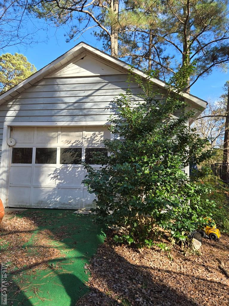 210 Gaines St Property Photo 34
