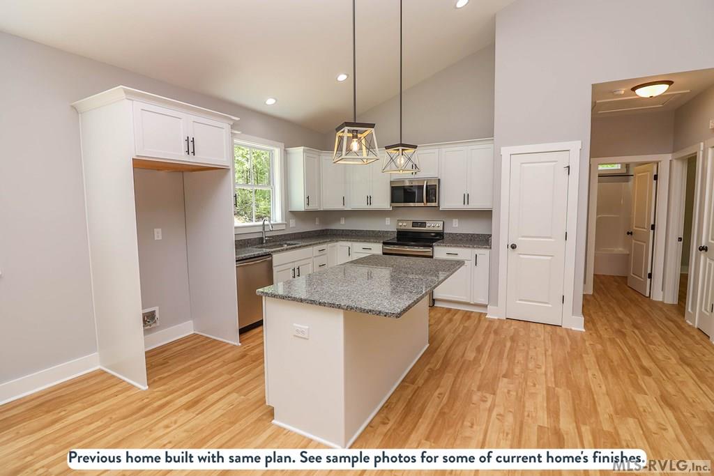 3877 Evans Creek Road Property Photo 4