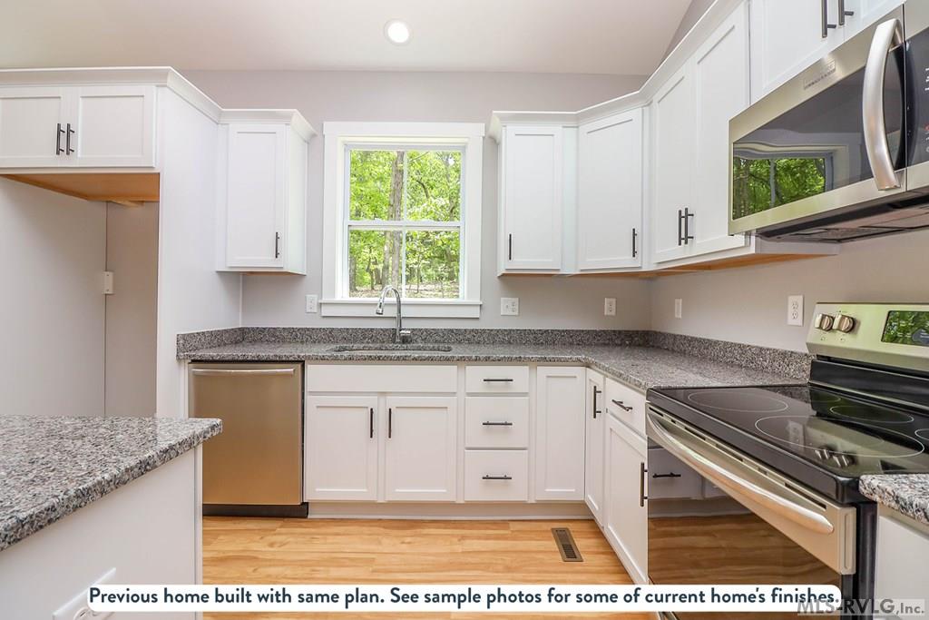 3877 Evans Creek Road Property Photo 5