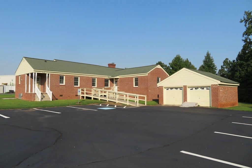 110 Office Park Dr Property Photo