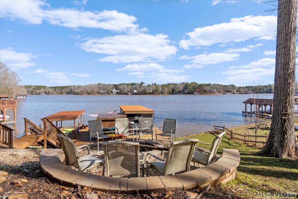 41 Fox Tail Court Property Photo