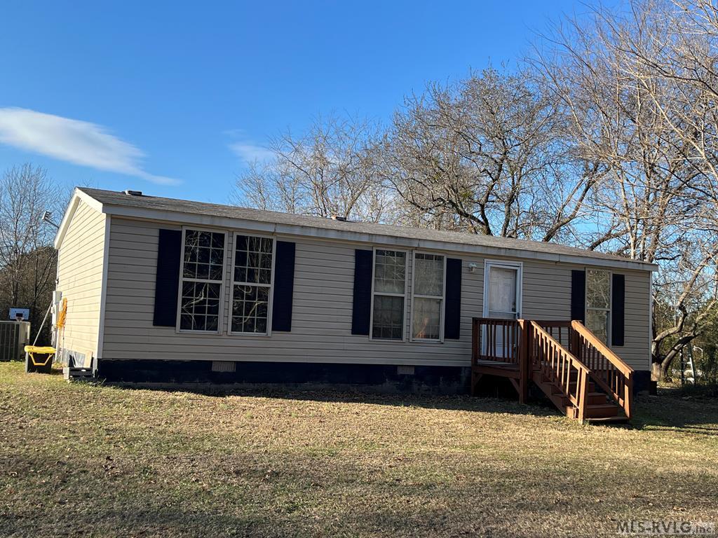 1557 Clover Road Property Photo