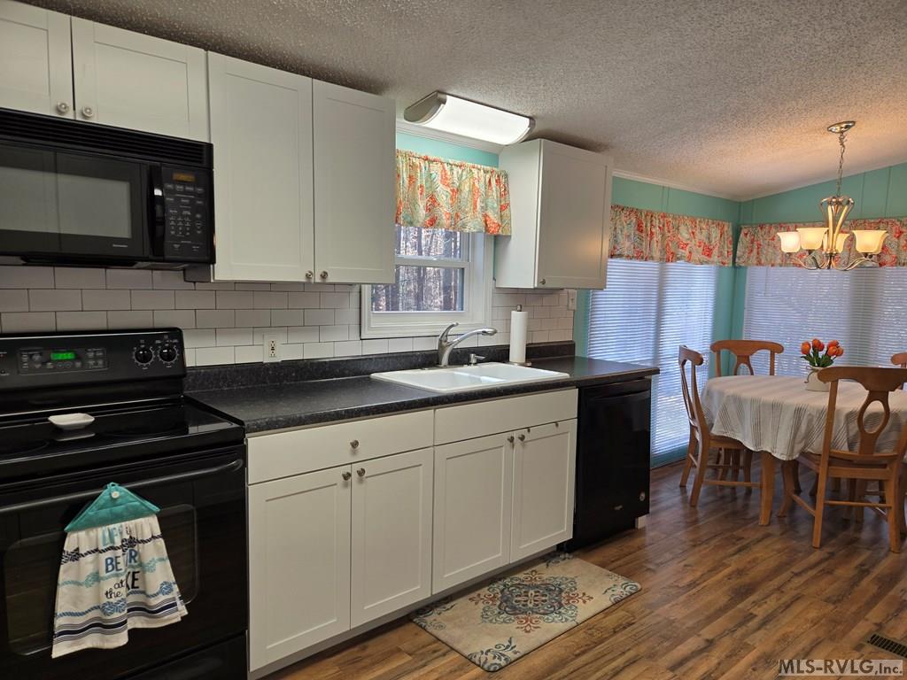 111 Locus Ct Property Photo 9