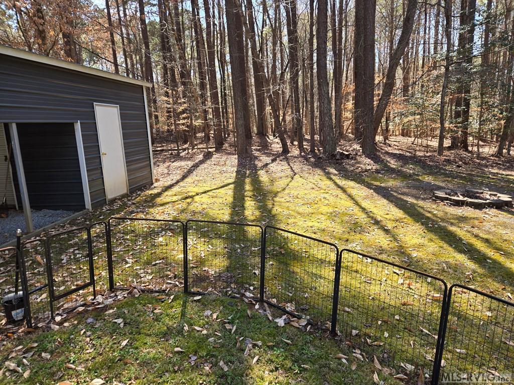 111 Locus Ct Property Photo 26