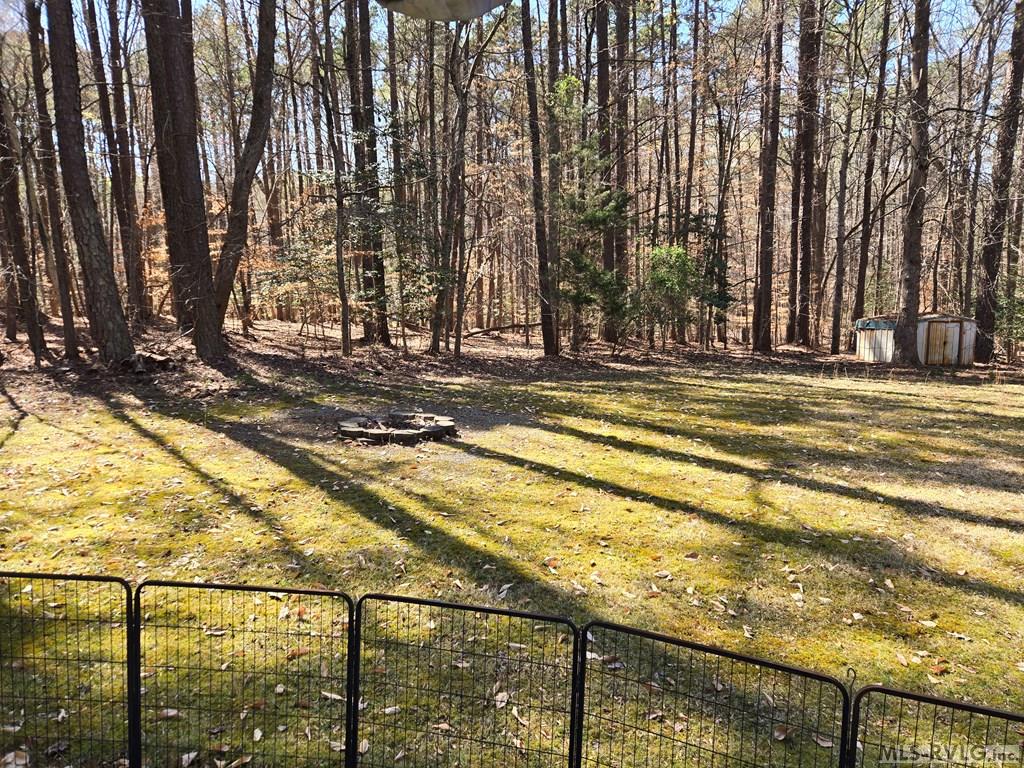 111 Locus Ct Property Photo 27
