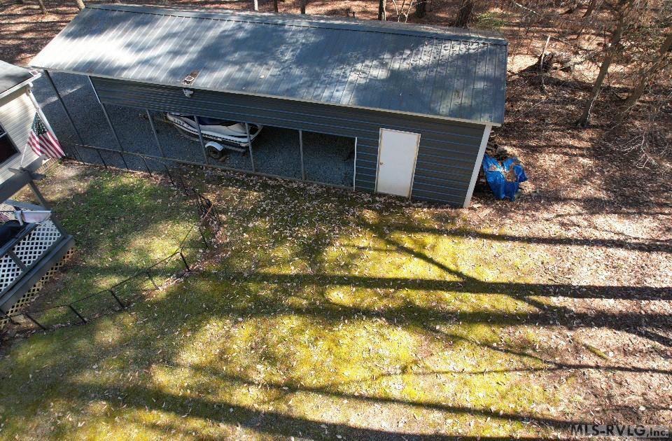 111 Locus Ct Property Photo 32