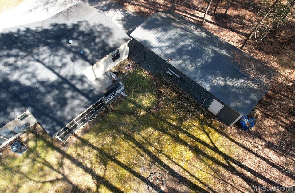 111 Locus Ct Property Photo 34