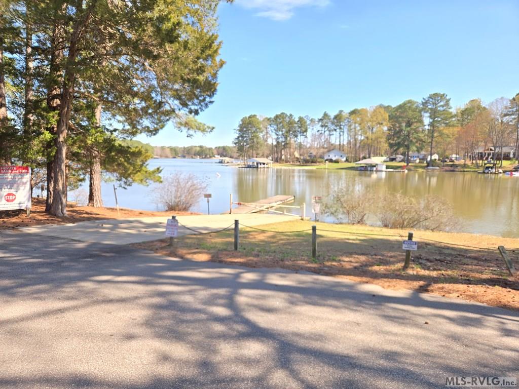 111 Locus Ct Property Photo 44
