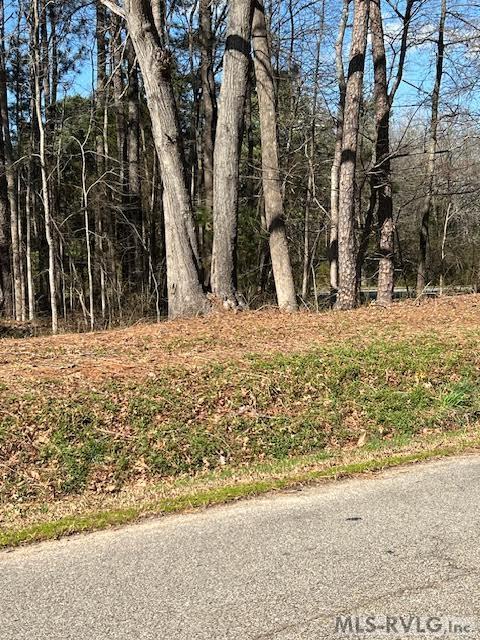 000 Piney Pond Rd Property Photo 3