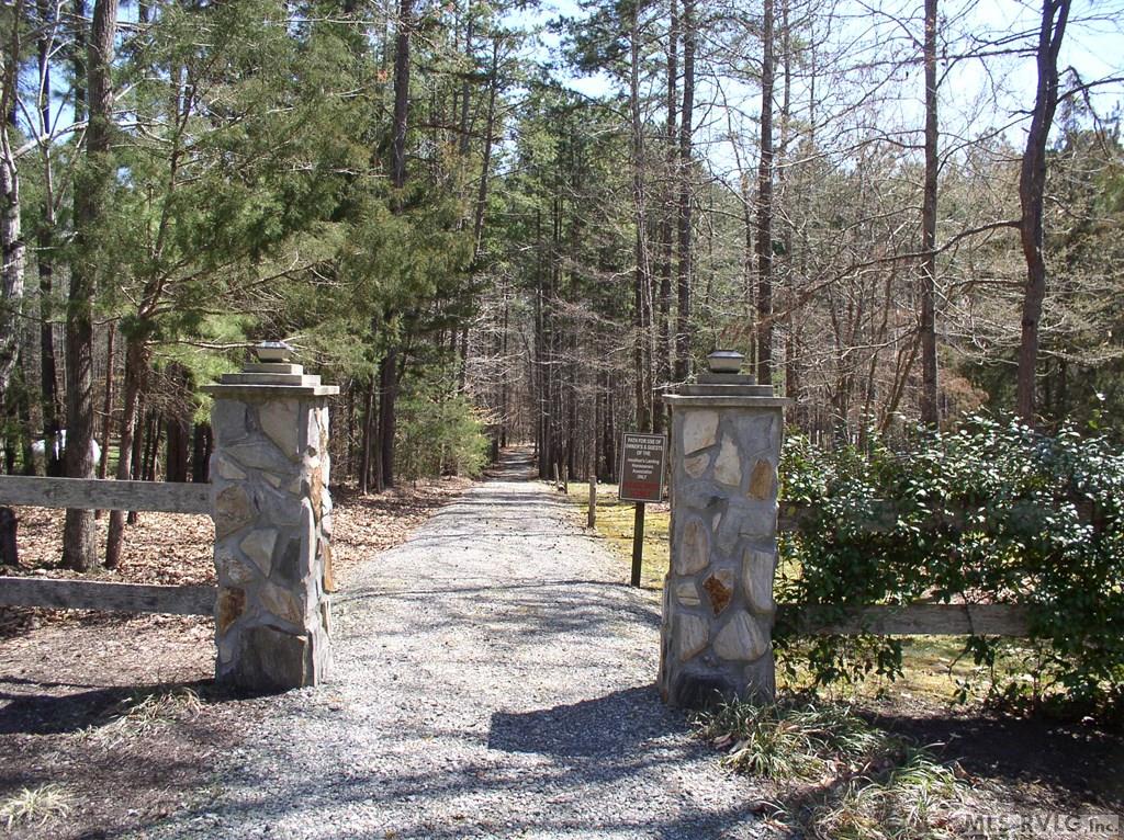3003 Jonathans Landing Property Photo 4