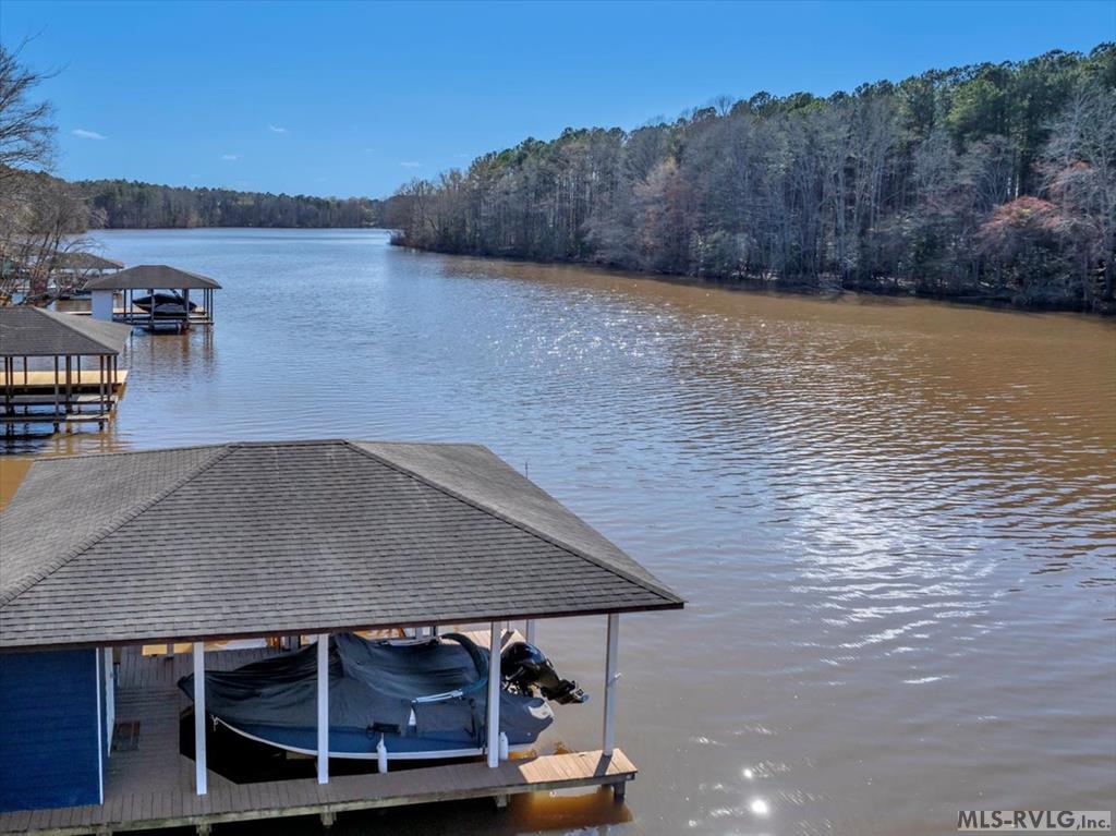 740 Summit Lane Property Photo
