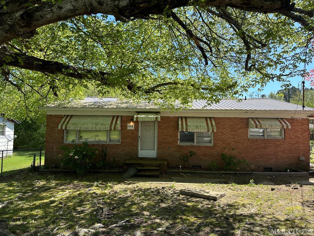 102 Washington Property Image
