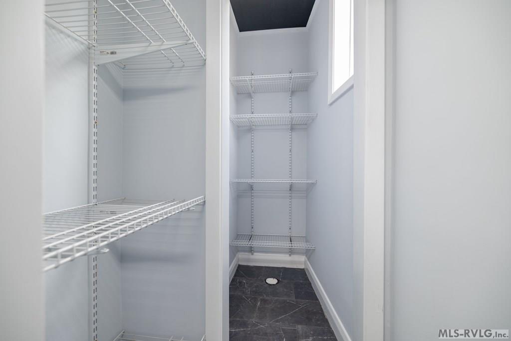 300 South Main St. Property Photo 12