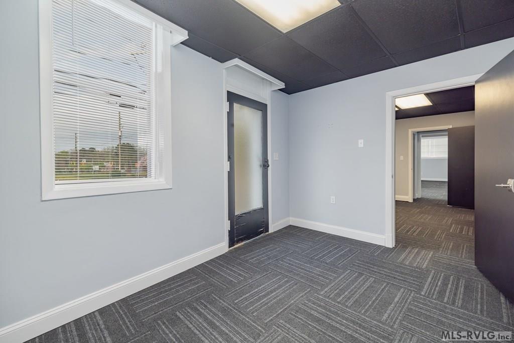 300 South Main St. Property Photo 13