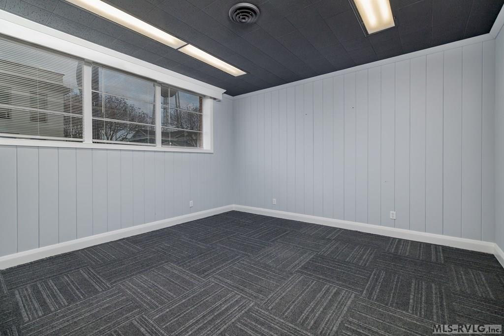 300 South Main St. Property Photo 19