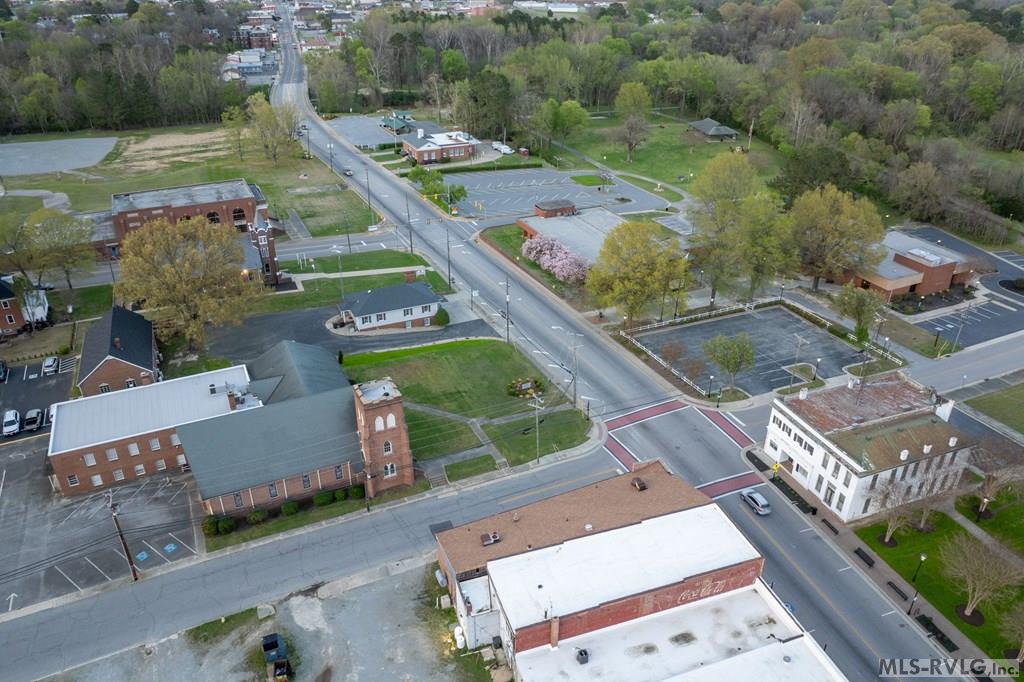 300 South Main St. Property Photo 39