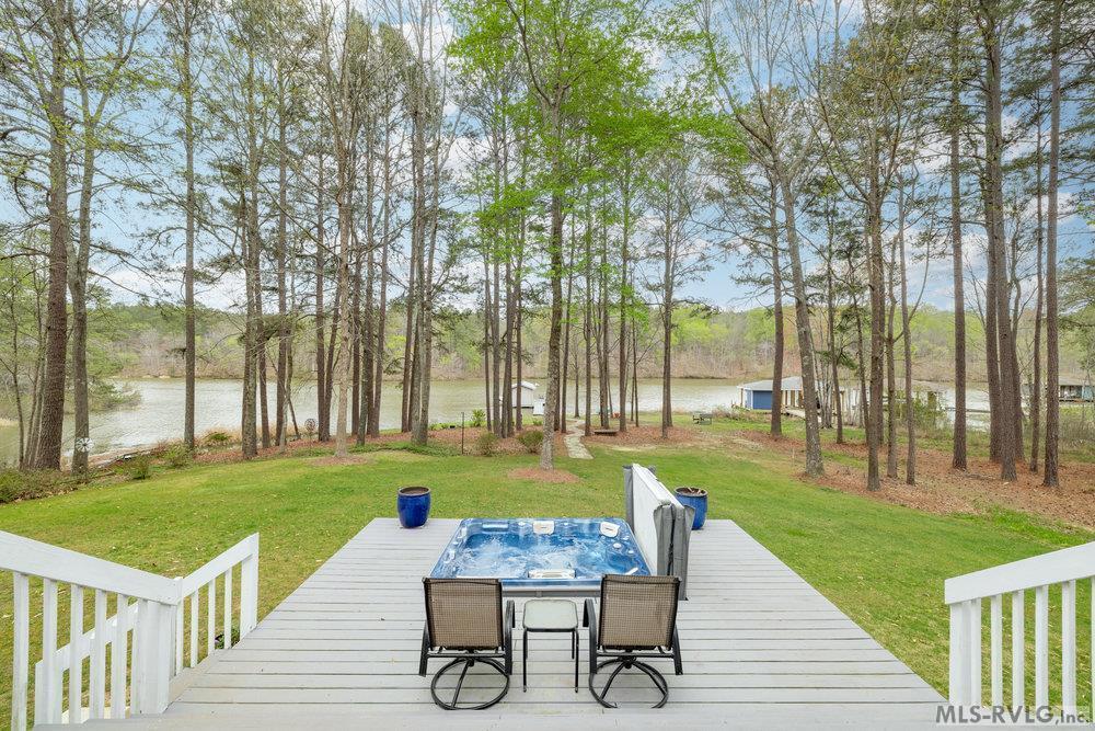 122 Kings Branch Court Property Photo
