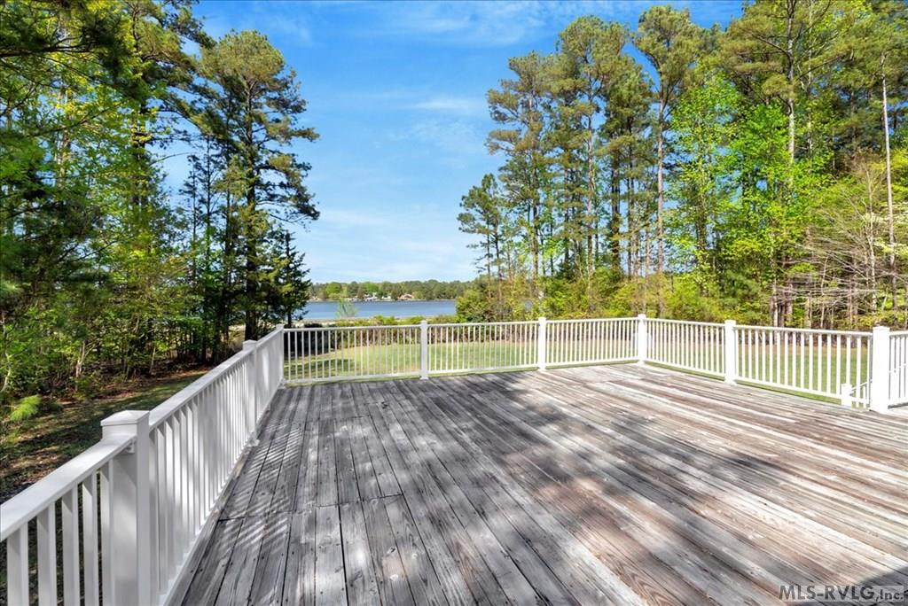 135 Dogwood Ct. Property Photo 18