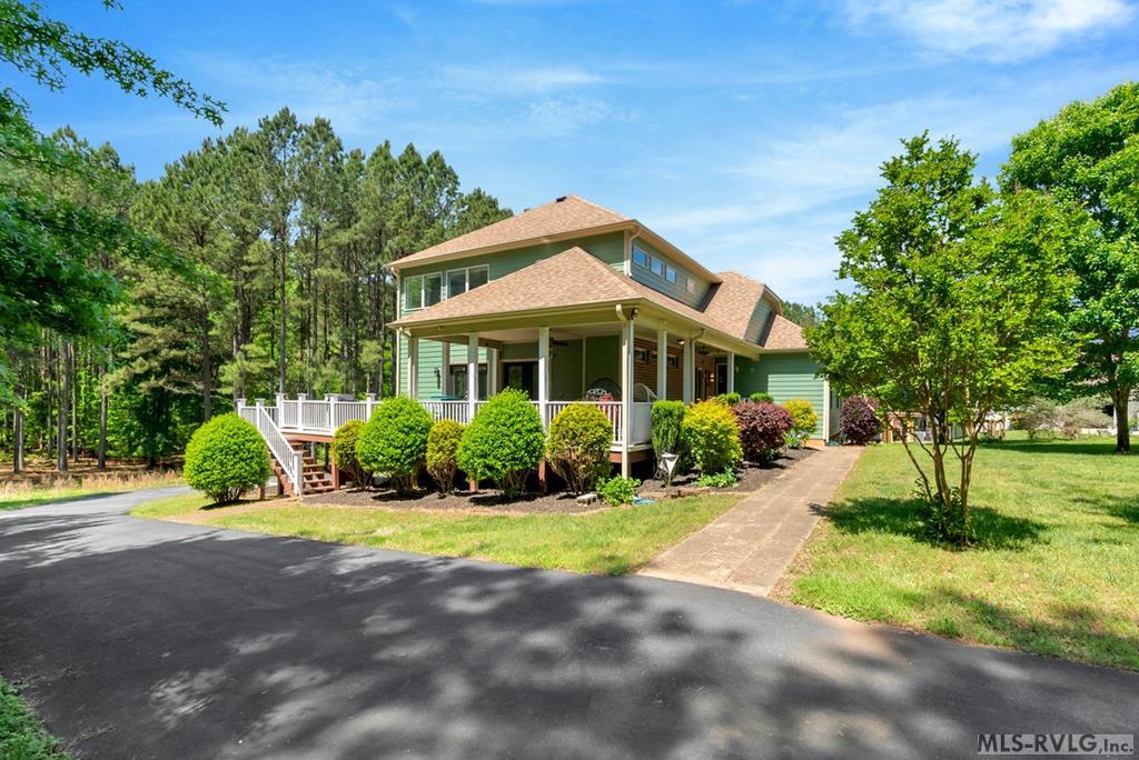 987 Granite Hall Drive Property Photo 1