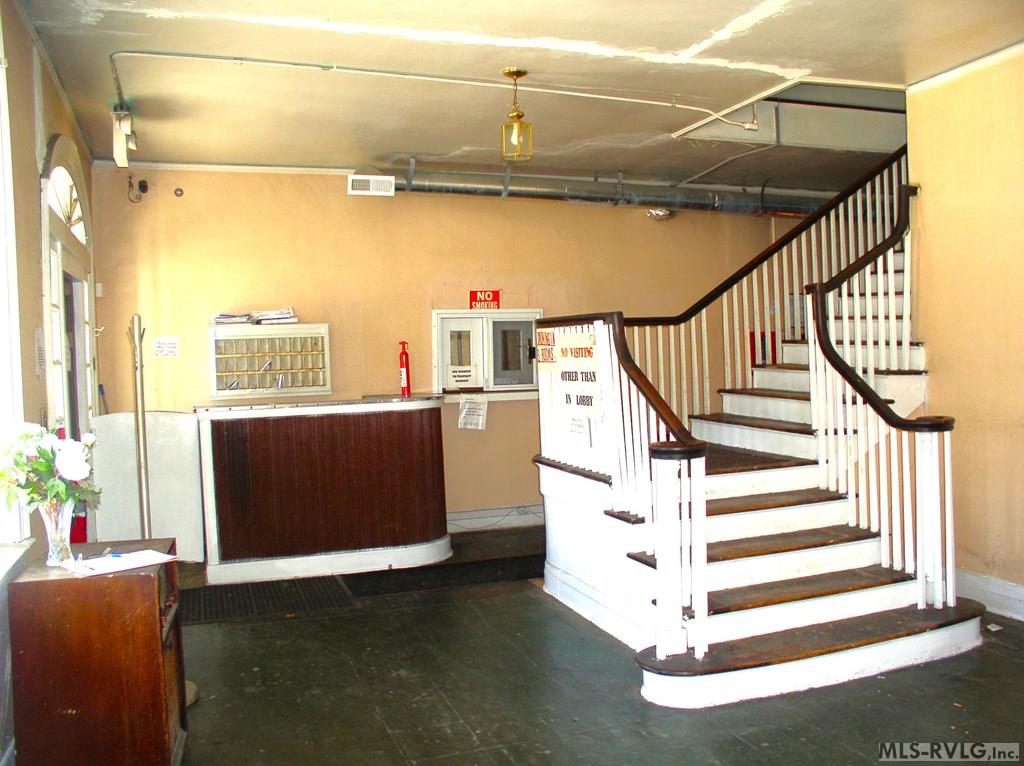 1010 12 Garnett Street Property Photo 4