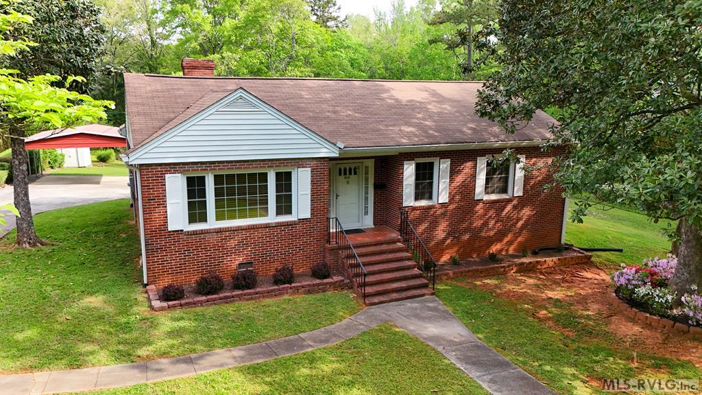516 Berry Street Property Photo 1