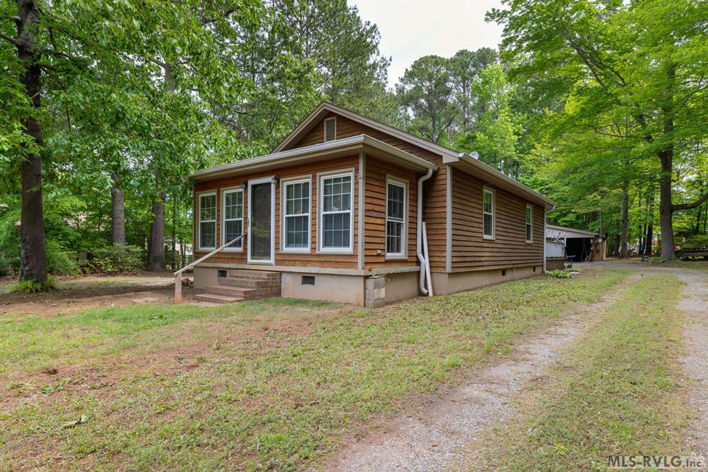 183 Club Drive Property Photo 1