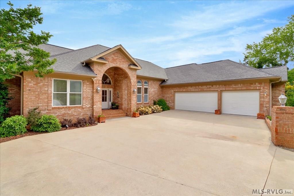 1640 Lindy Road Property Photo 1