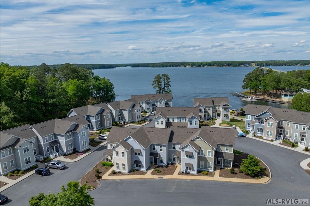 103 Transom Court Property Photo 1