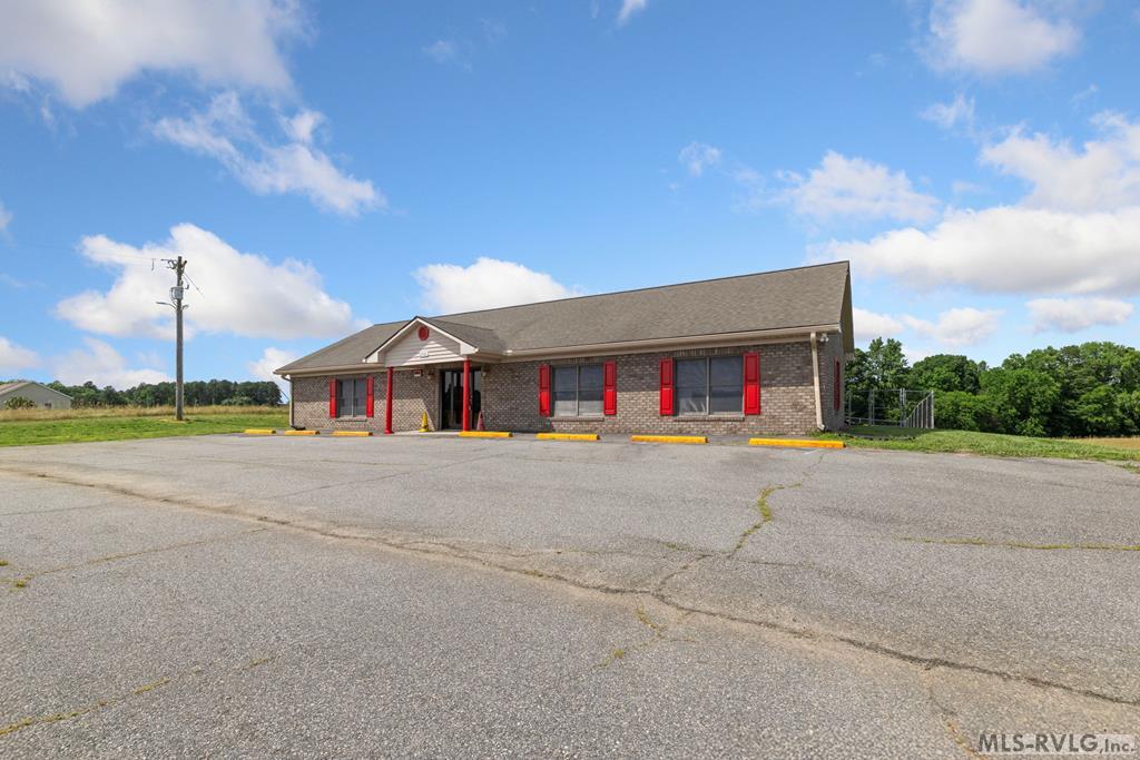 6581 Highway 903 Property Photo 1
