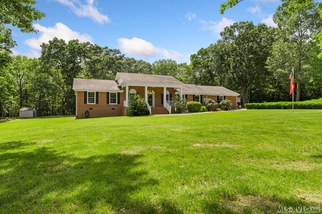 330 Elaines Rd Property Photo 1