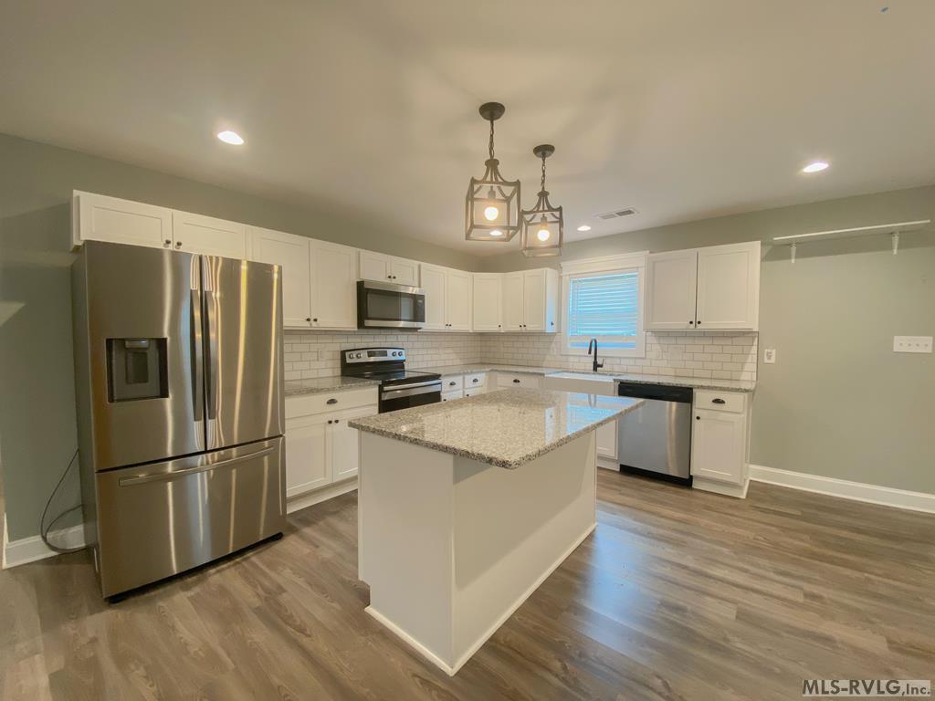 107 Carey Street Property Photo 1