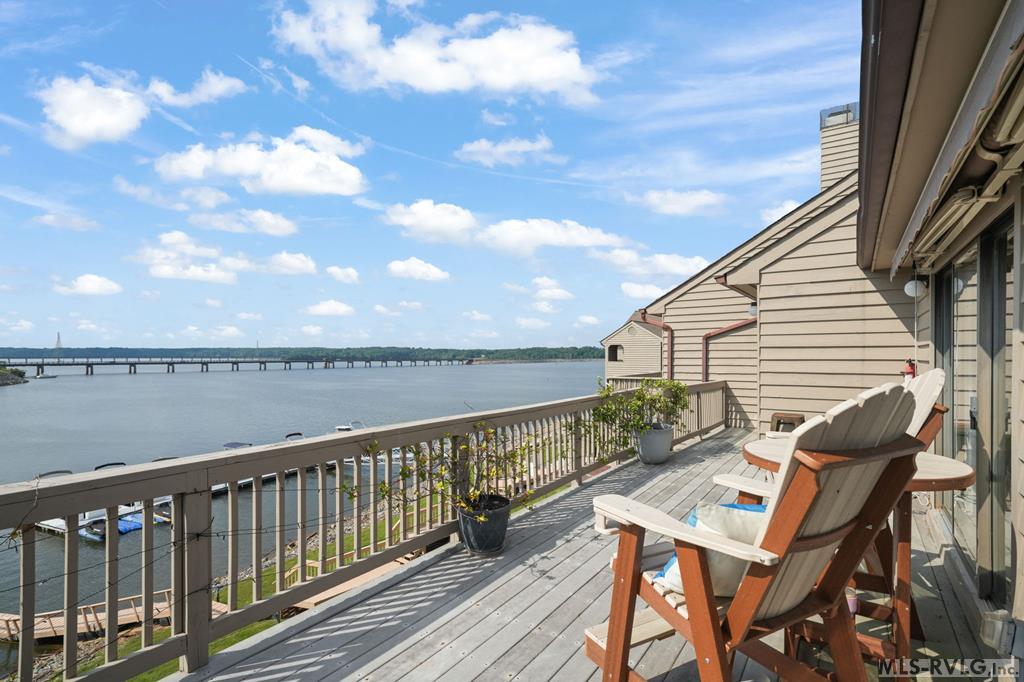 65 The Moorings Property Photo 1