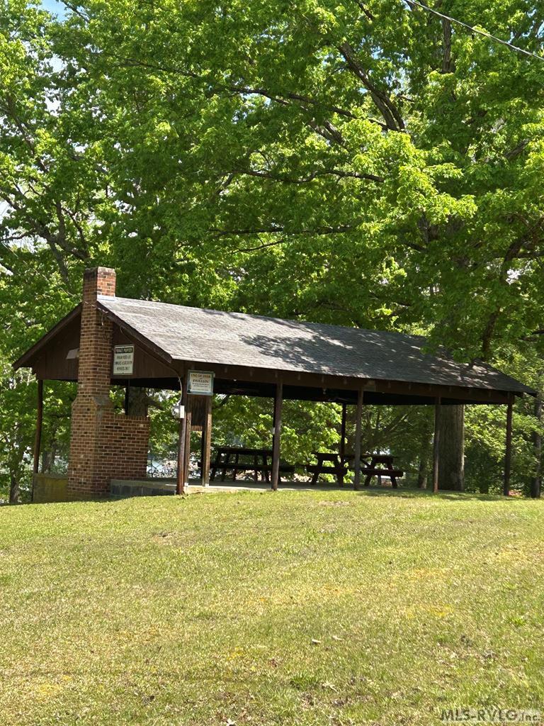 124-125 Conoconnara Trail Property Photo 7