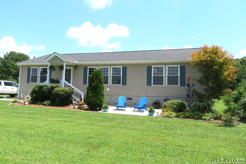 2395 Cornwallis Property Photo 1