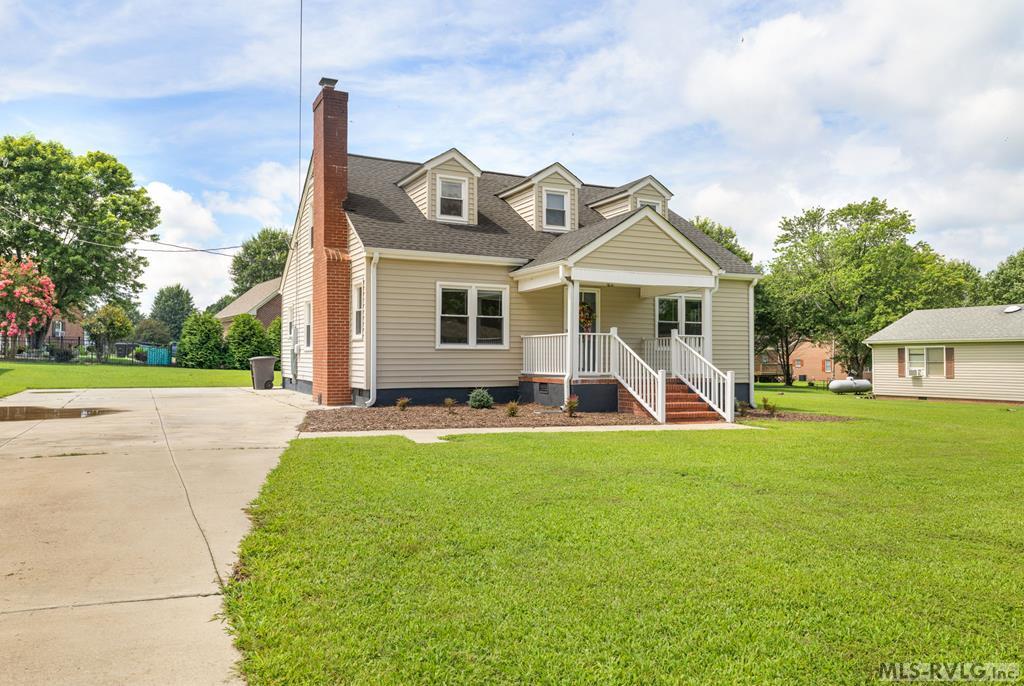 1303 Satterfield Dr. Property Photo 1