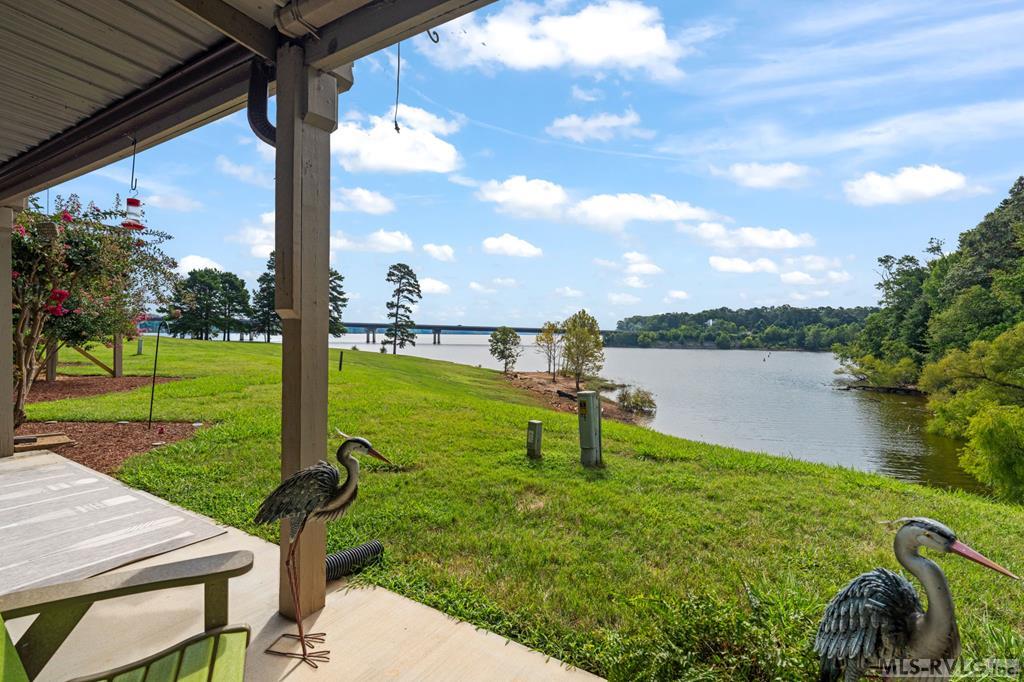 12 The Moorings Property Photo 1