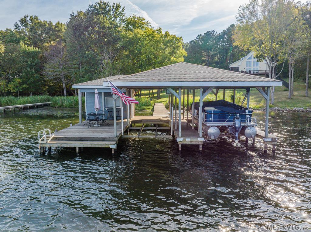 328 White Oak Court Property Photo 1